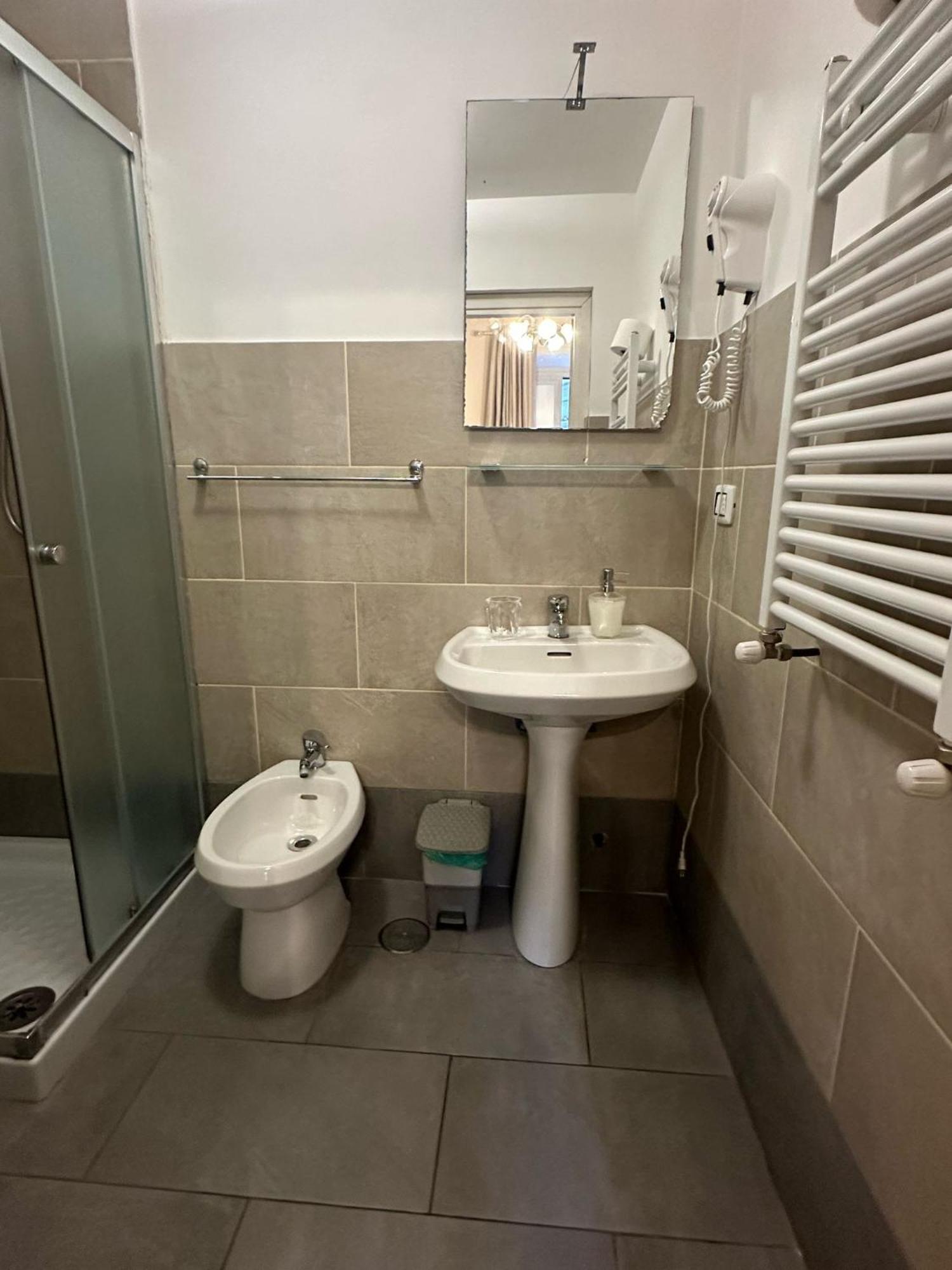 Marcelina Holidays Rooms Roma Exterior foto