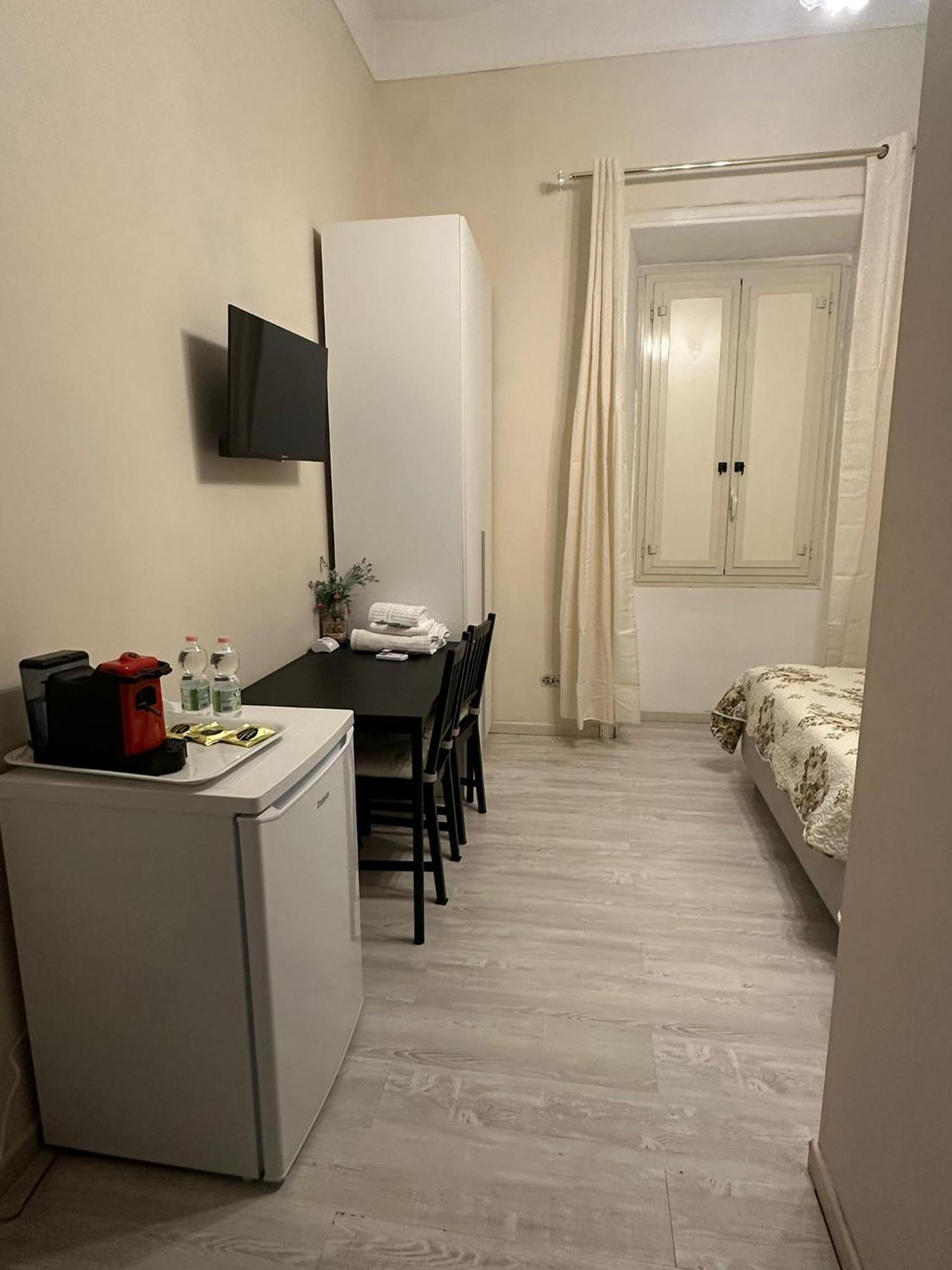 Marcelina Holidays Rooms Roma Exterior foto