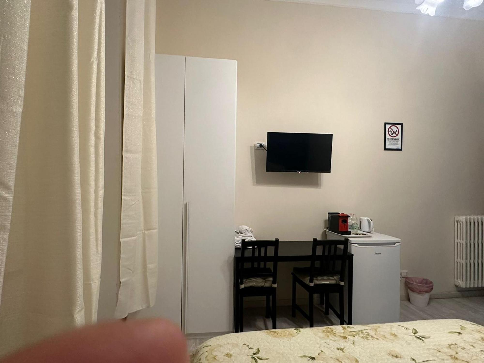 Marcelina Holidays Rooms Roma Exterior foto