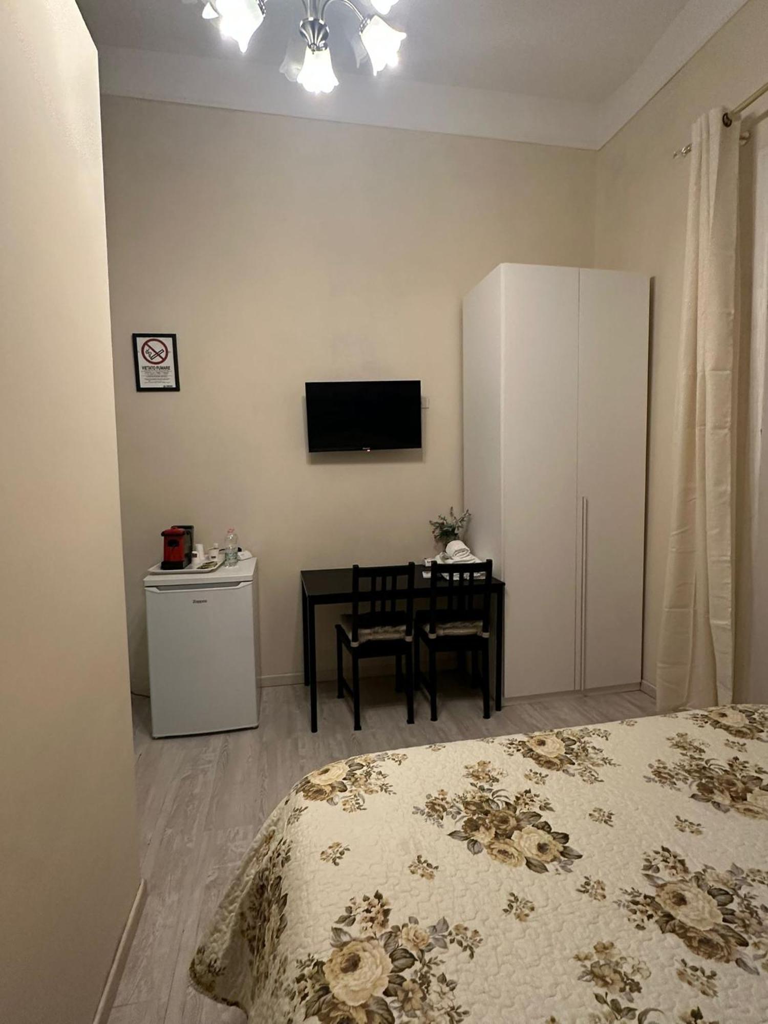 Marcelina Holidays Rooms Roma Exterior foto